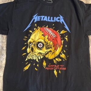 Metallica Black Graphic Tee